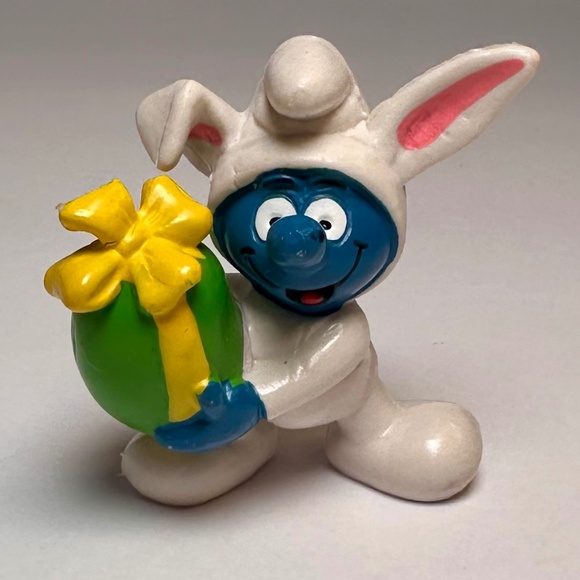 Vintage Easter Bunny Smurf Figurine 1982 Schleich Peyo Portugal Smurfs - Picture 1 of 5